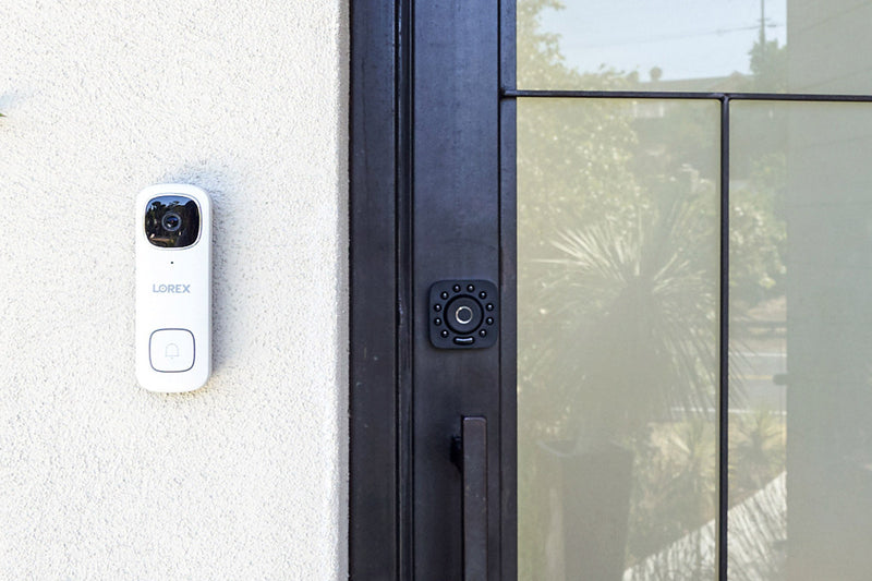 Lorex 2K Wire-Free Security System with Battery-Operated Cameras and 2K Wi-Fi Video Doorbell